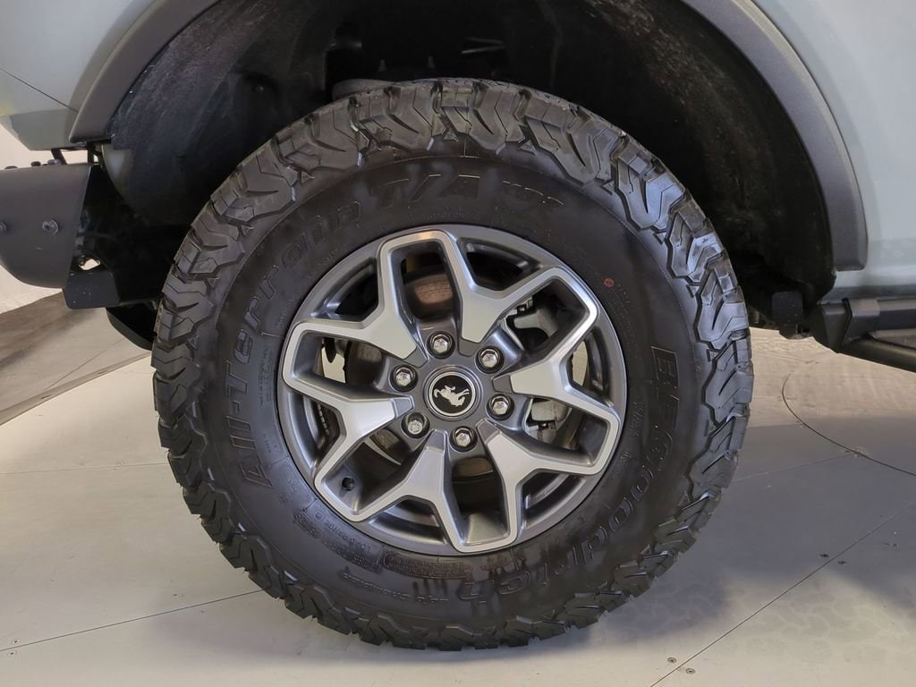 Thumbnail: 2022 Ford Bronco - 16