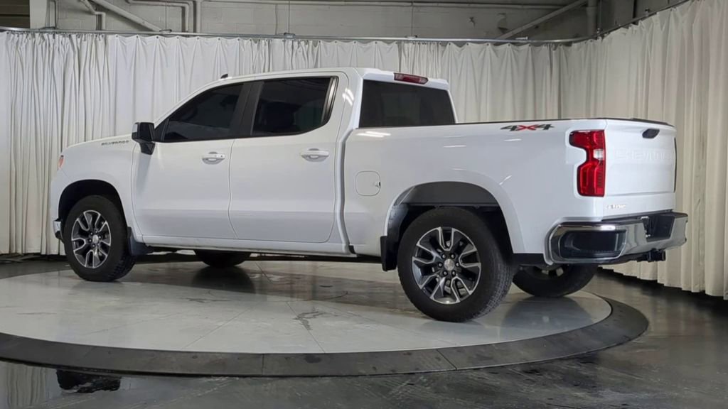 Thumbnail: 2024 Chevrolet Silverado 1500 - 8