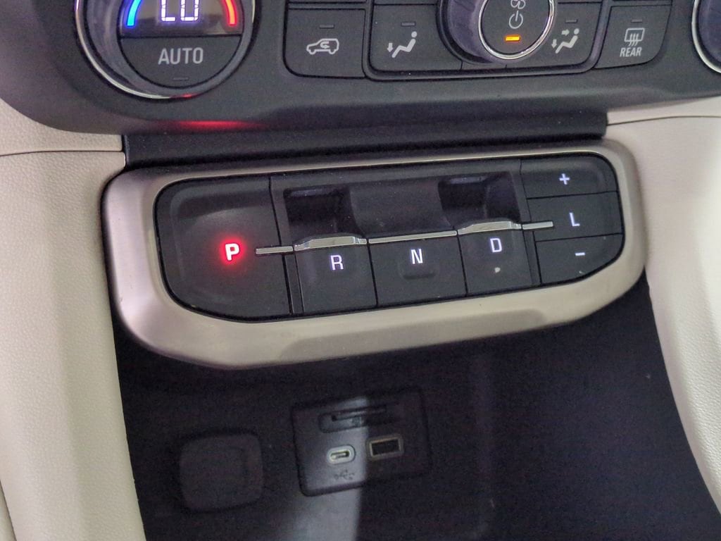 Thumbnail: 2023 GMC Acadia - 31