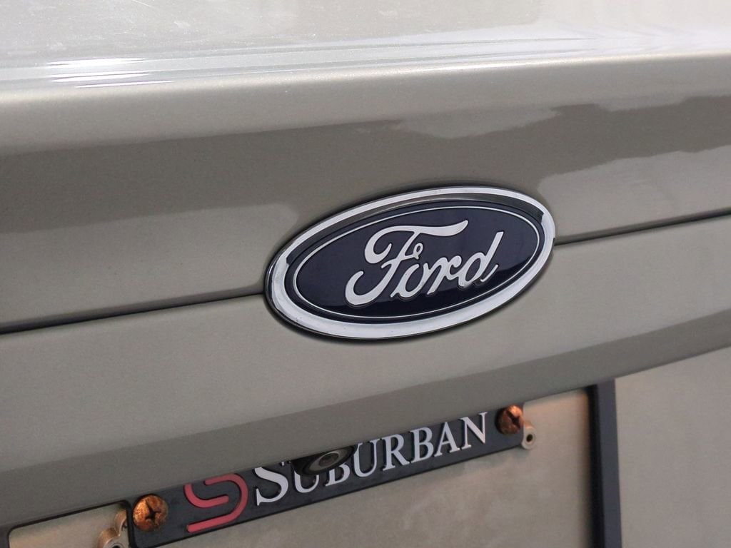 Thumbnail: 2015 Ford Fusion - 15