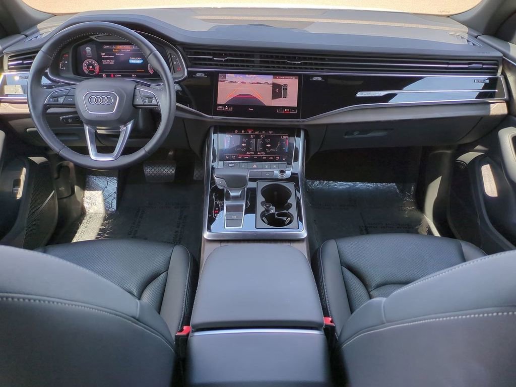 Thumbnail: 2019 Audi Q8 - 17