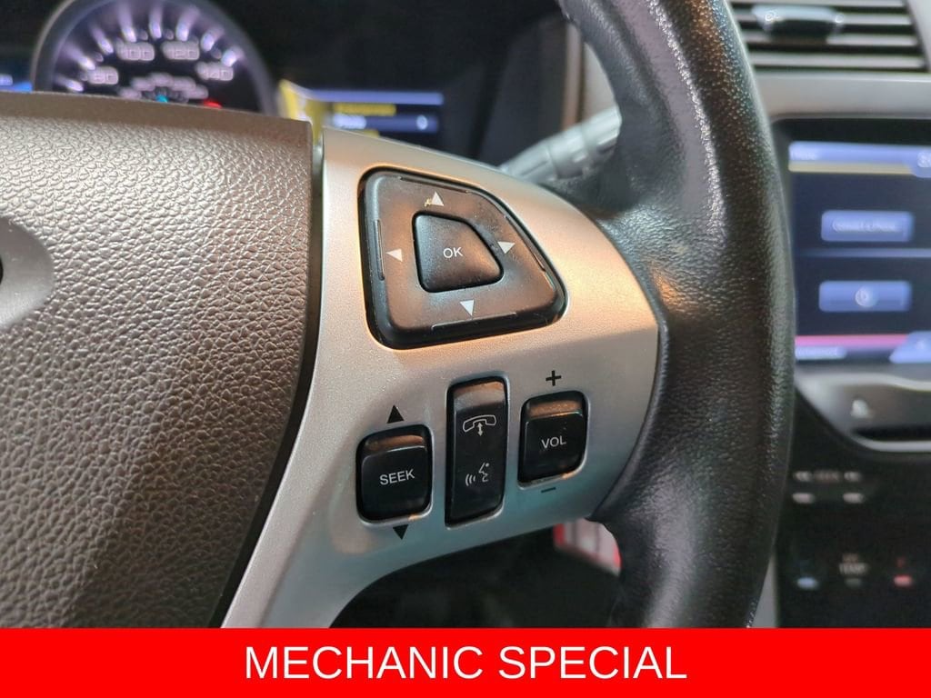 Thumbnail: 2013 Ford Explorer - 23