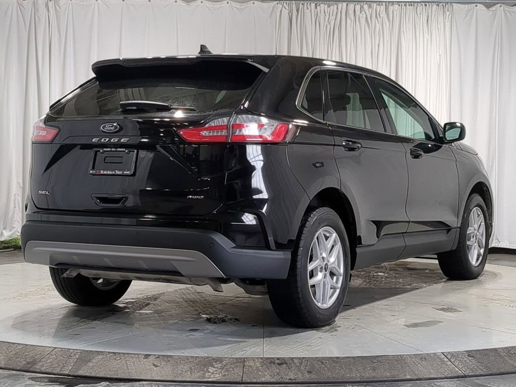 Thumbnail: 2024 Ford Edge - 14