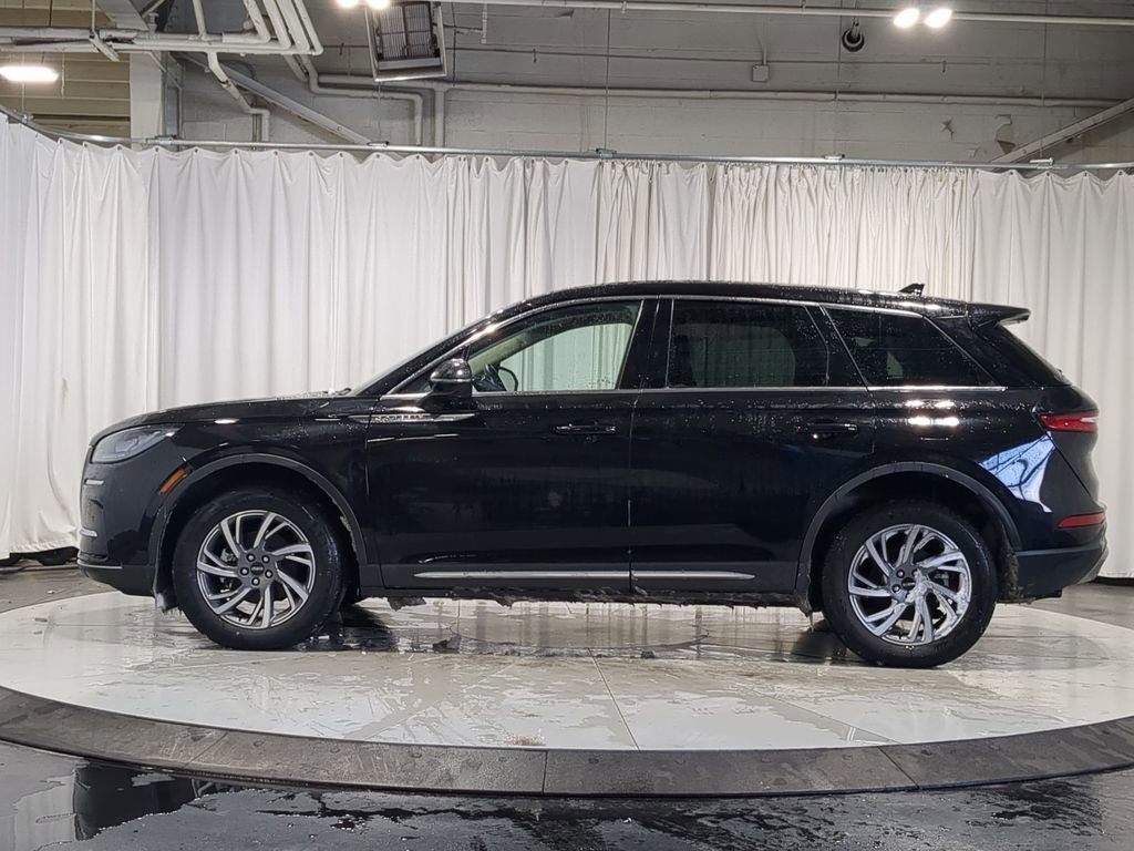 Thumbnail: 2023 Lincoln Corsair - 14