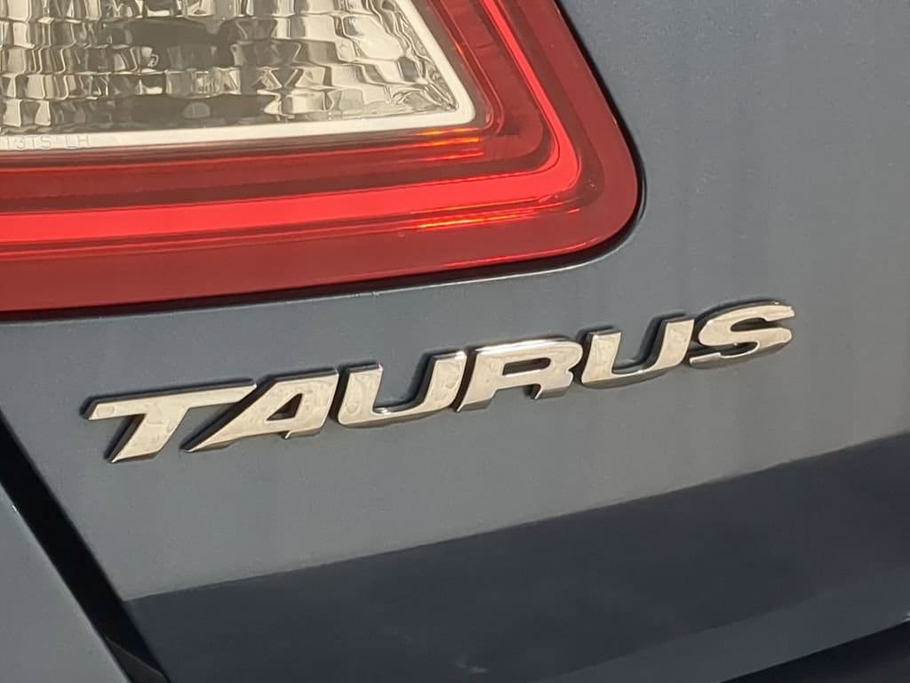 Thumbnail: 2018 Ford Taurus - 20