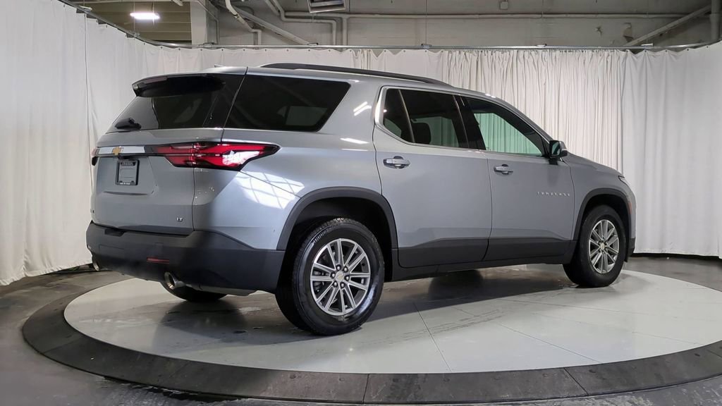 Thumbnail: 2023 Chevrolet Traverse - 8