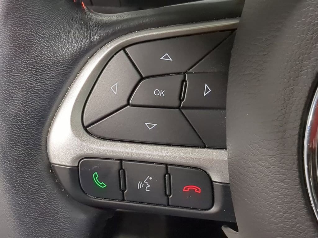 Thumbnail: 2018 Jeep Compass - 37