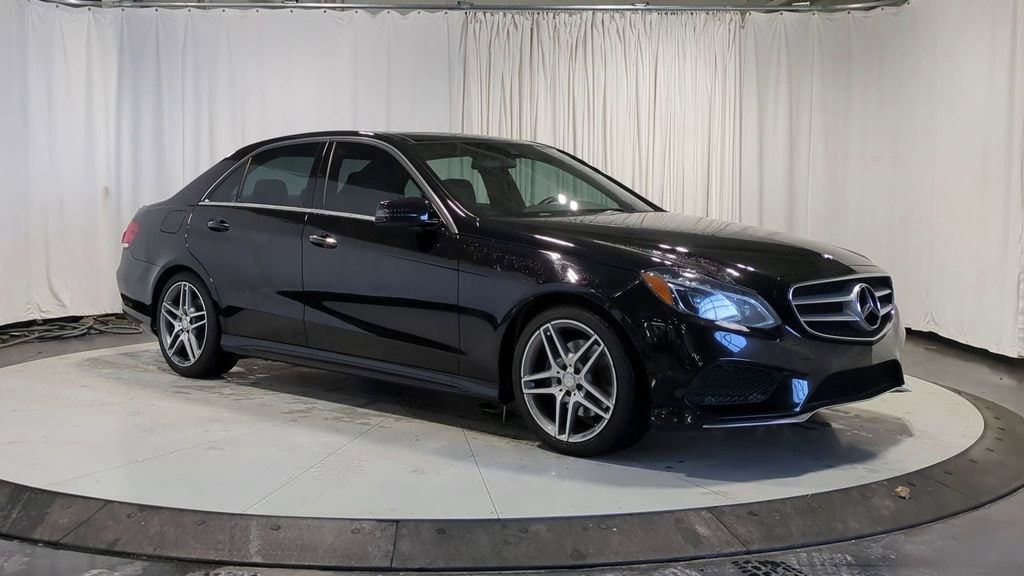 Thumbnail: 2016 Mercedes-Benz E-Class - 2