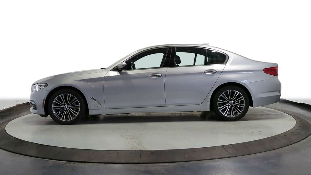 Thumbnail: 2018 BMW 5 Series - 6