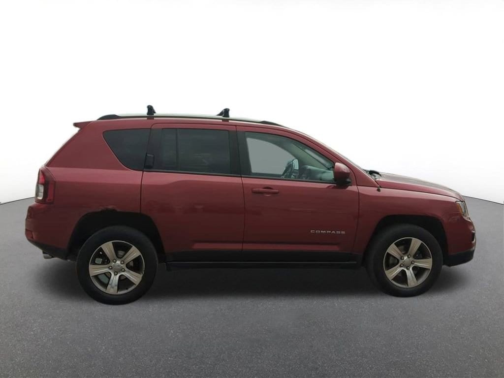 Thumbnail: 2017 Jeep Compass - 9