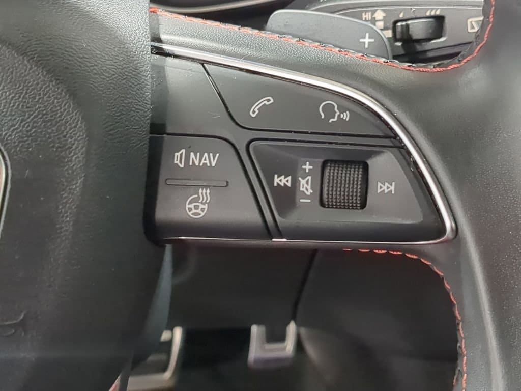 Thumbnail: 2018 Audi SQ5 - 40