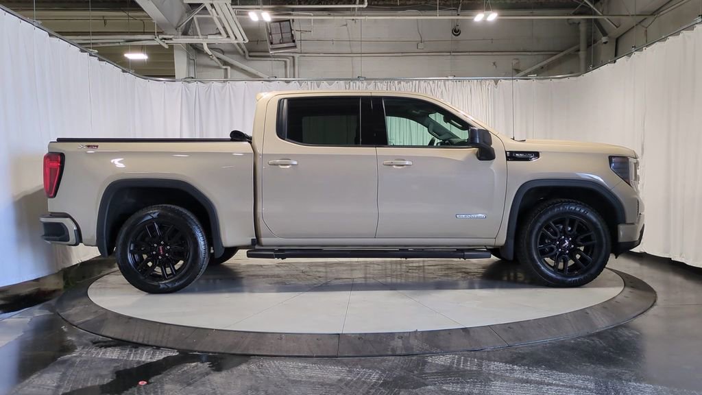 Thumbnail: 2022 GMC Sierra 1500 - 11