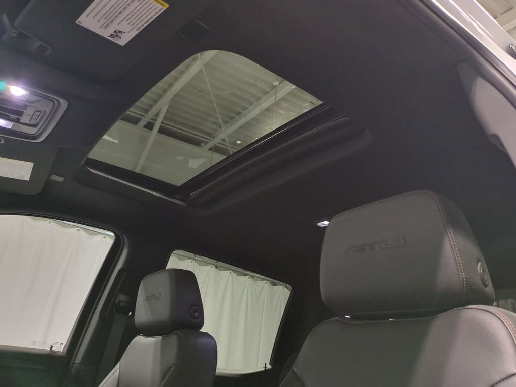 Thumbnail: 2023 GMC Sierra 1500 - 22