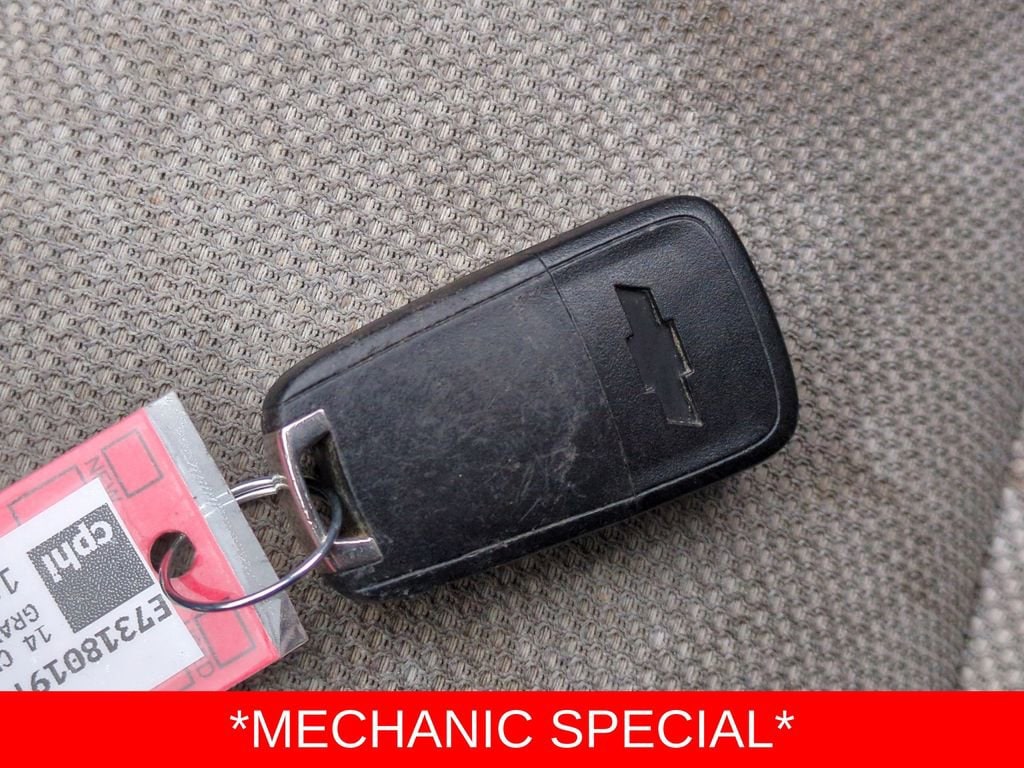 Thumbnail: 2014 Chevrolet Cruze - 32