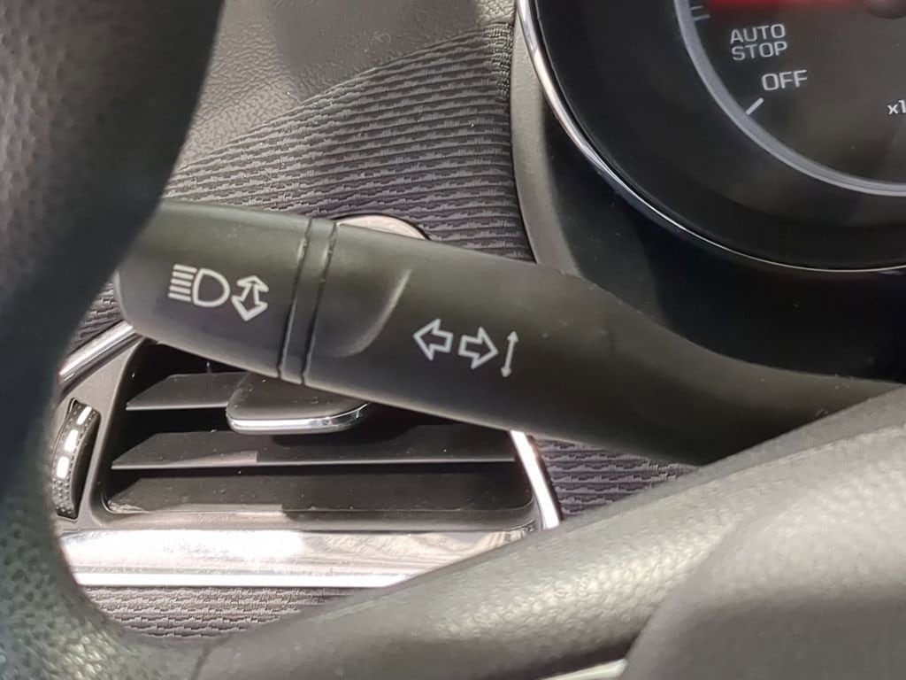 Thumbnail: 2019 Chevrolet Cruze - 30