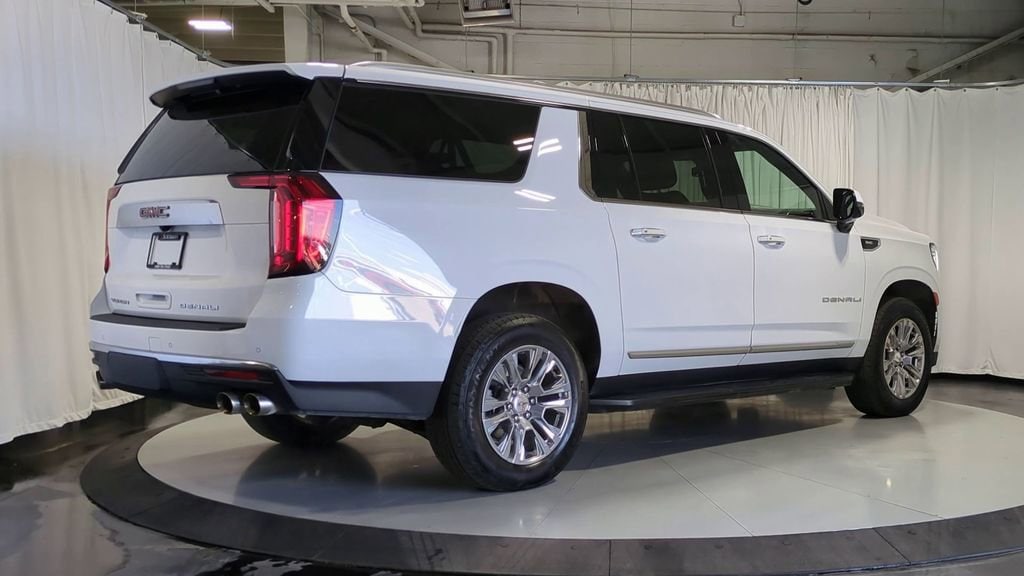 Thumbnail: 2023 GMC Yukon XL - 10