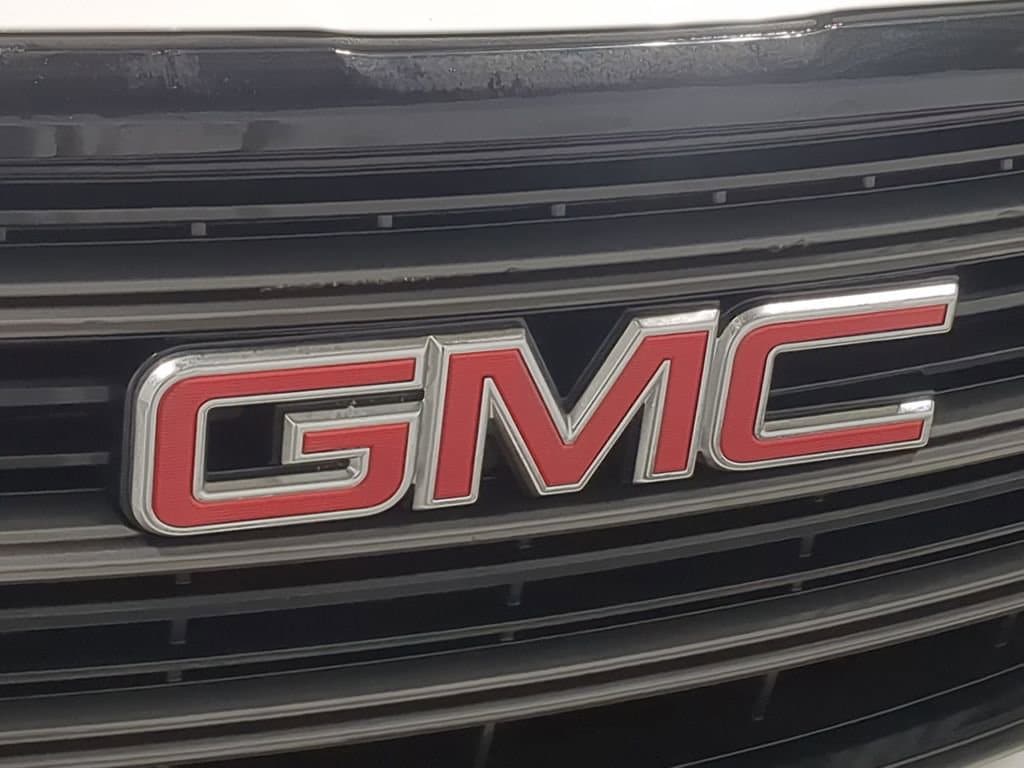 Thumbnail: 2020 GMC Terrain - 23