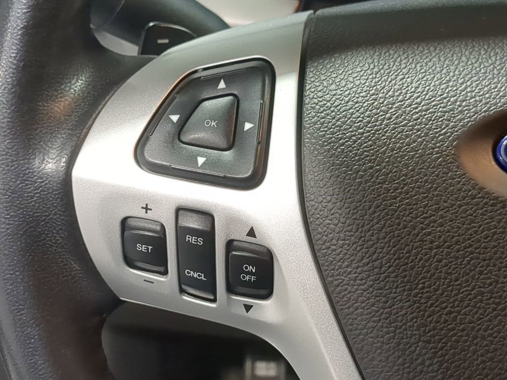 Thumbnail: 2013 Ford Edge - 28