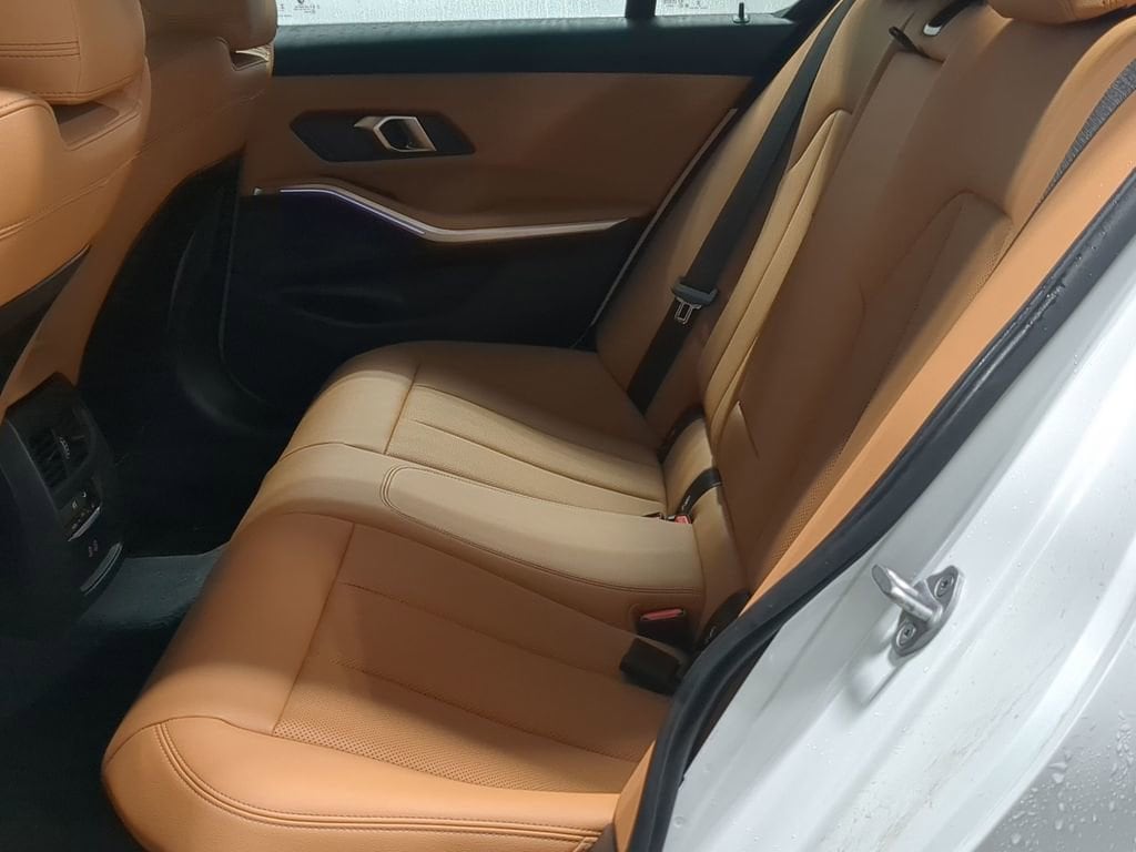 Thumbnail: 2024 BMW 3 Series - 35