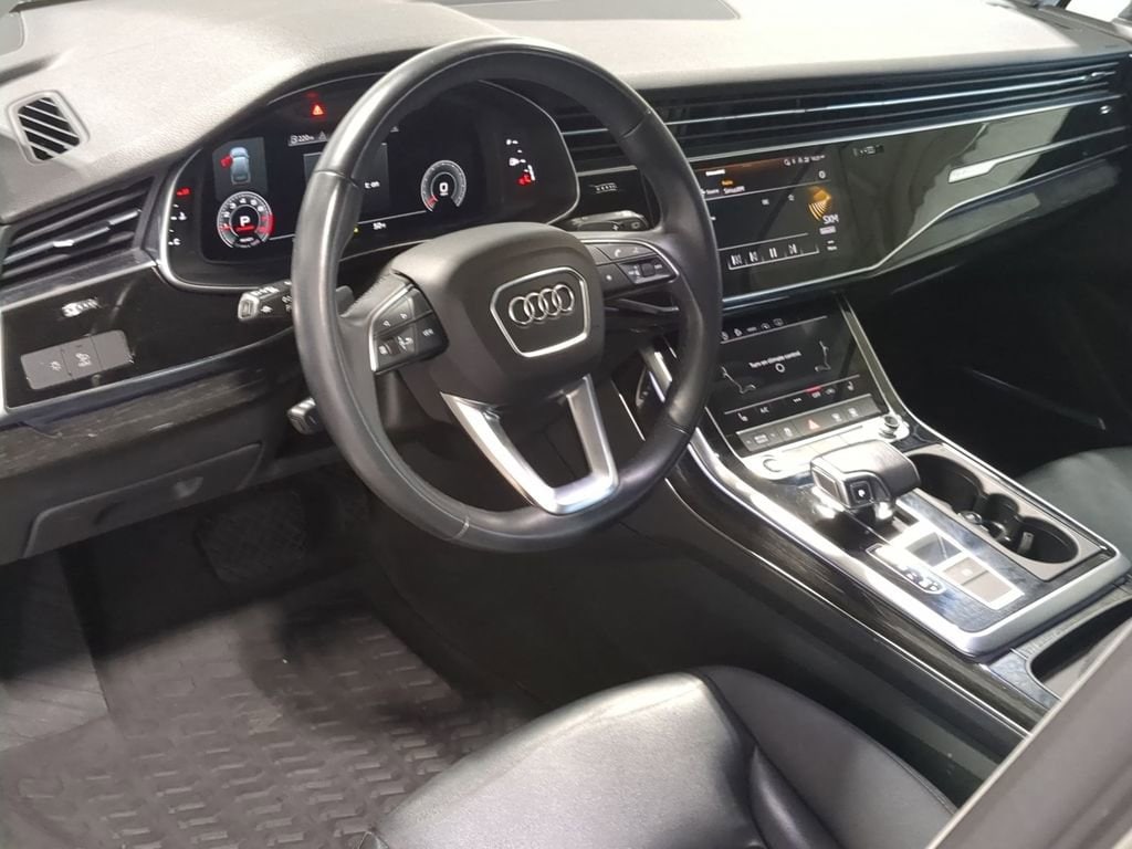 Thumbnail: 2022 Audi Q7 - 12