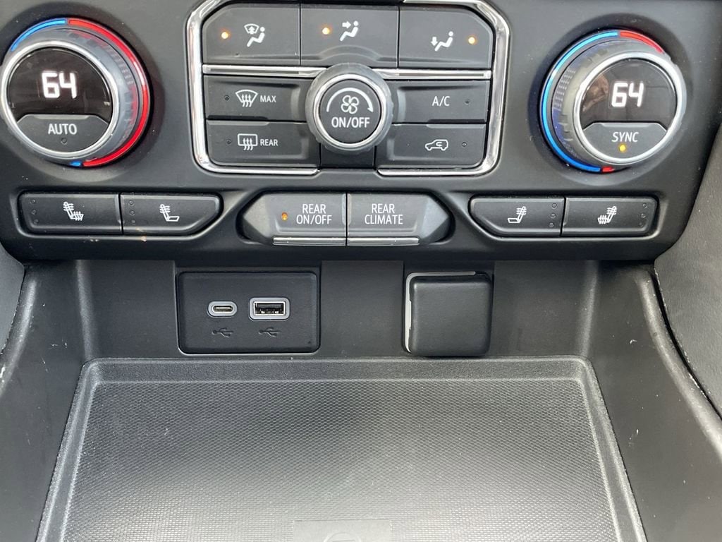 Thumbnail: 2022 Chevrolet Tahoe - 36