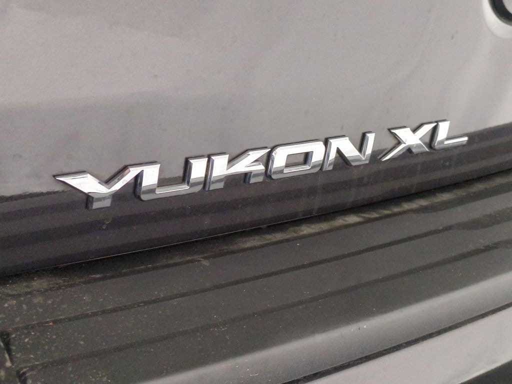 Thumbnail: 2016 GMC Yukon XL - 16