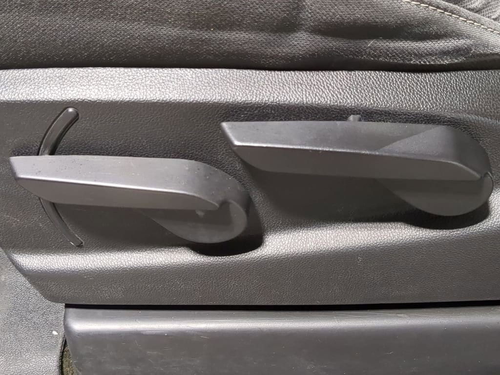 Thumbnail: 2016 Chevrolet Silverado 1500 - 28