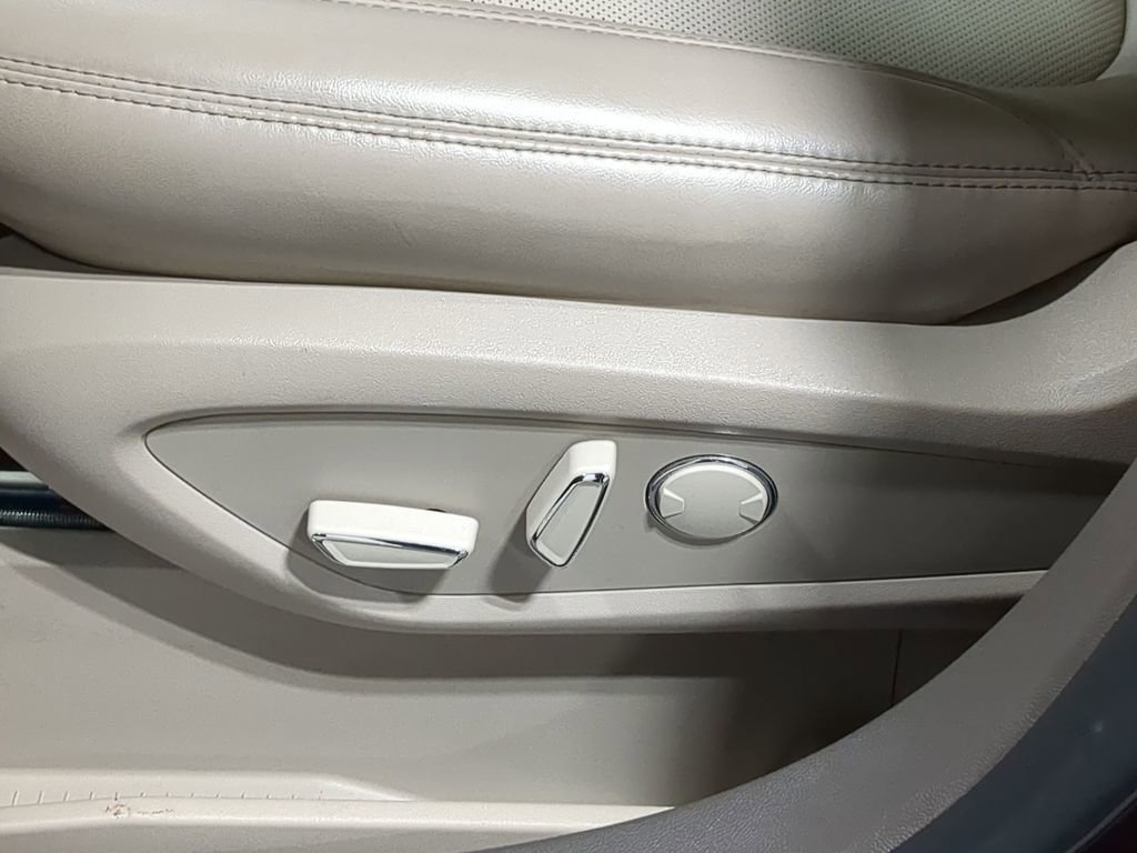 Thumbnail: 2023 Lincoln Nautilus - 24