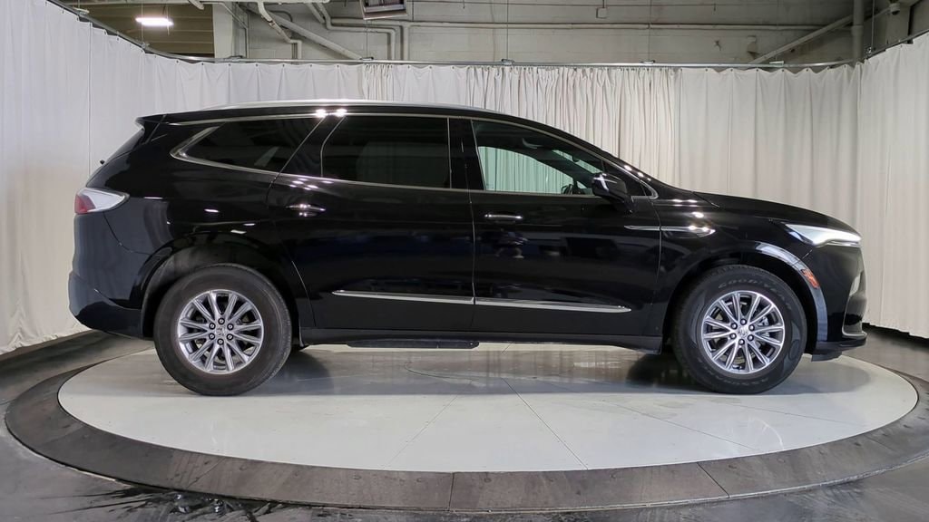 Thumbnail: 2023 Buick Enclave - 9