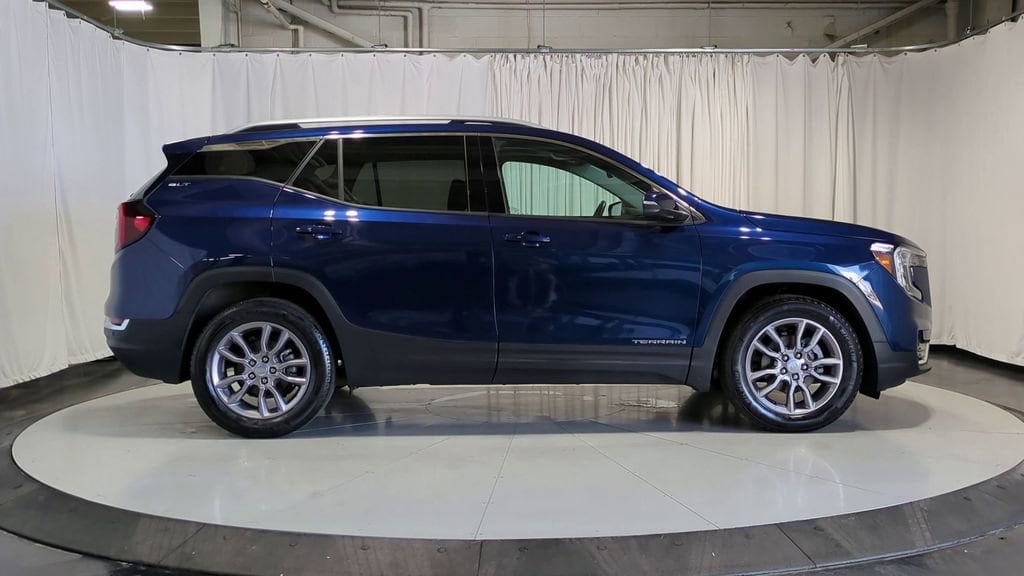 Thumbnail: 2022 GMC Terrain - 11
