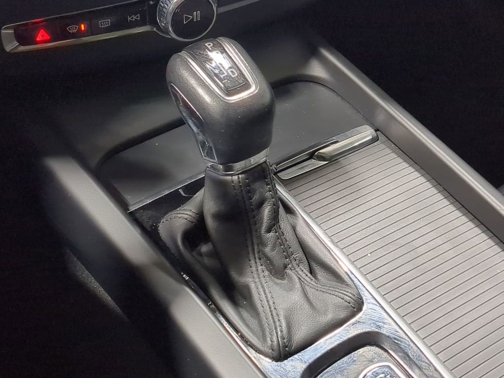 Thumbnail: 2020 Volvo XC60 - 38