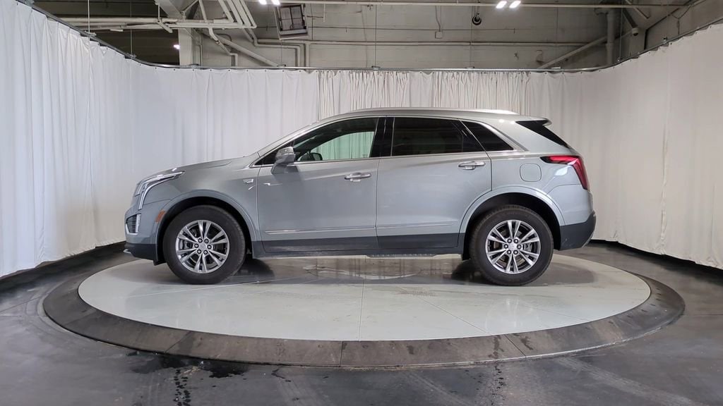 Thumbnail: 2023 Cadillac XT5 - 5