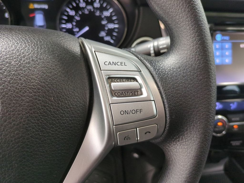 Thumbnail: 2015 Nissan Rogue - 28