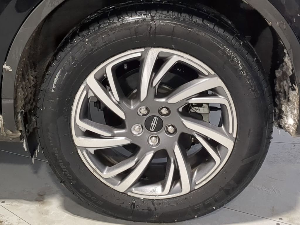 Thumbnail: 2023 Lincoln Corsair - 21