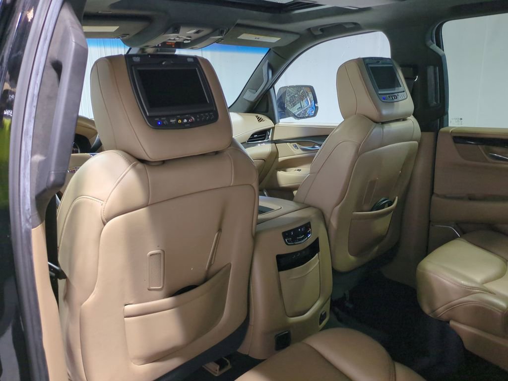 Thumbnail: 2018 Cadillac Escalade - 20