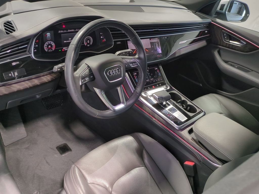 Thumbnail: 2022 Audi Q8 - 11