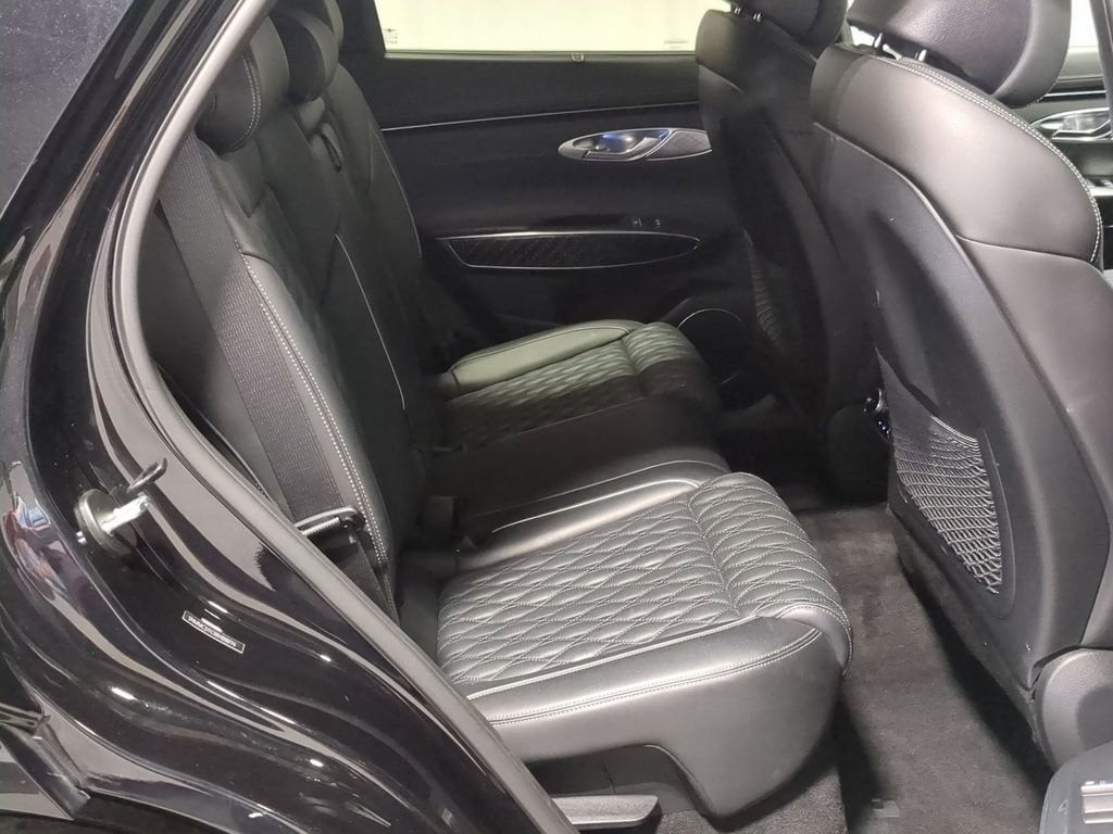 Thumbnail: 2024 Genesis GV70 - 24