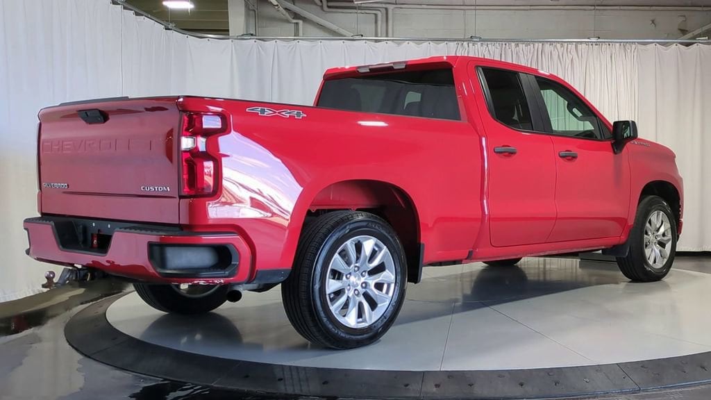 Thumbnail: 2021 Chevrolet Silverado 1500 - 10