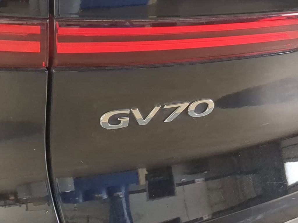 Thumbnail: 2024 Genesis GV70 - 16