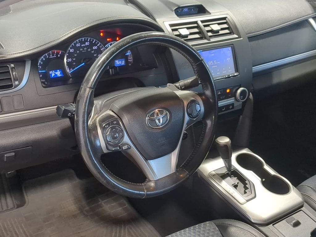 Thumbnail: 2014 Toyota Camry - 12
