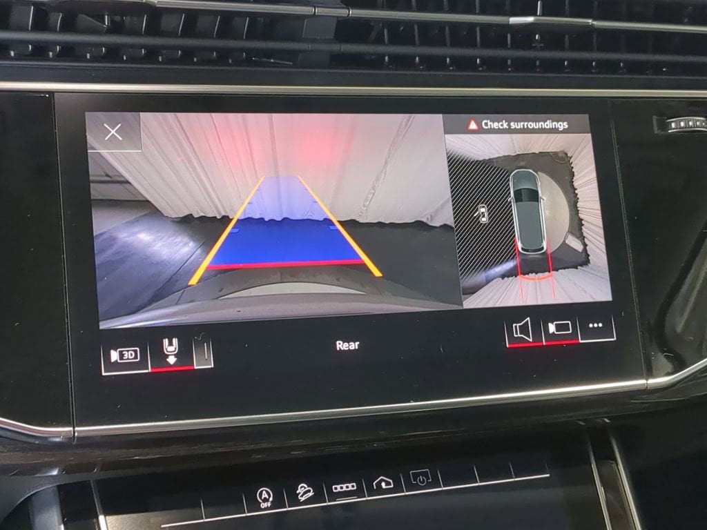 Thumbnail: 2022 Audi Q7 - 35