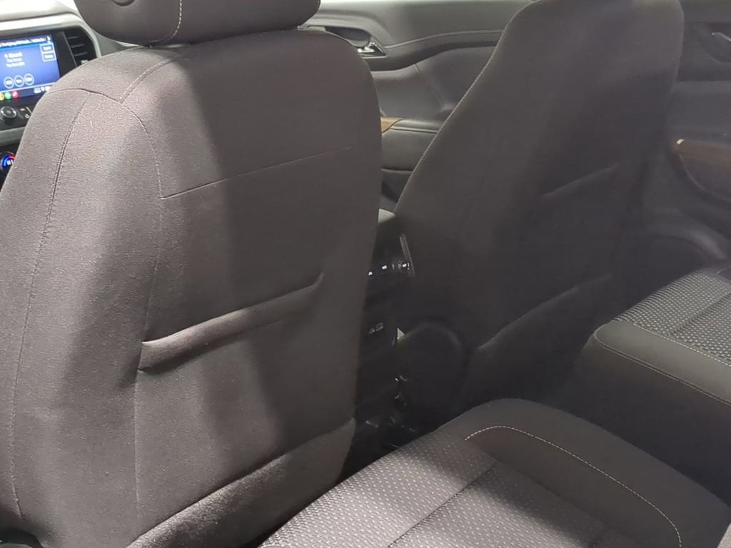 Thumbnail: 2023 GMC Acadia - 31