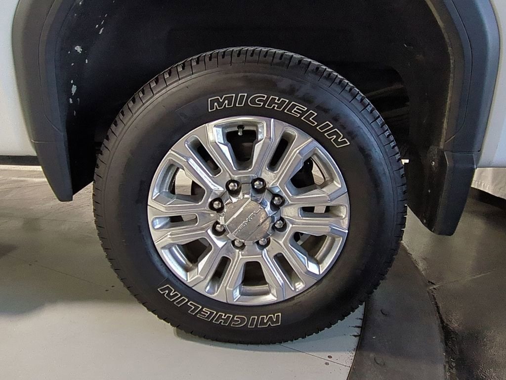 Thumbnail: 2020 GMC Sierra 3500 - 16