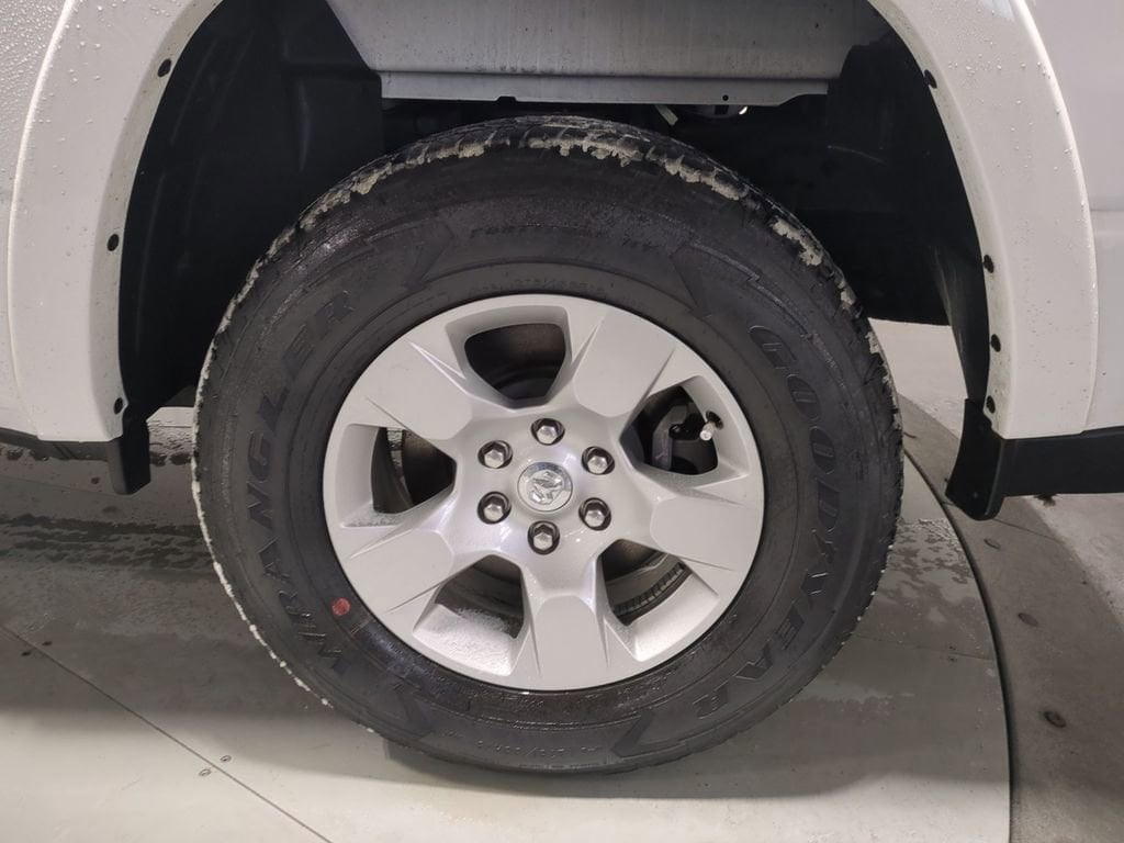 Thumbnail: 2025 RAM 1500 - 17