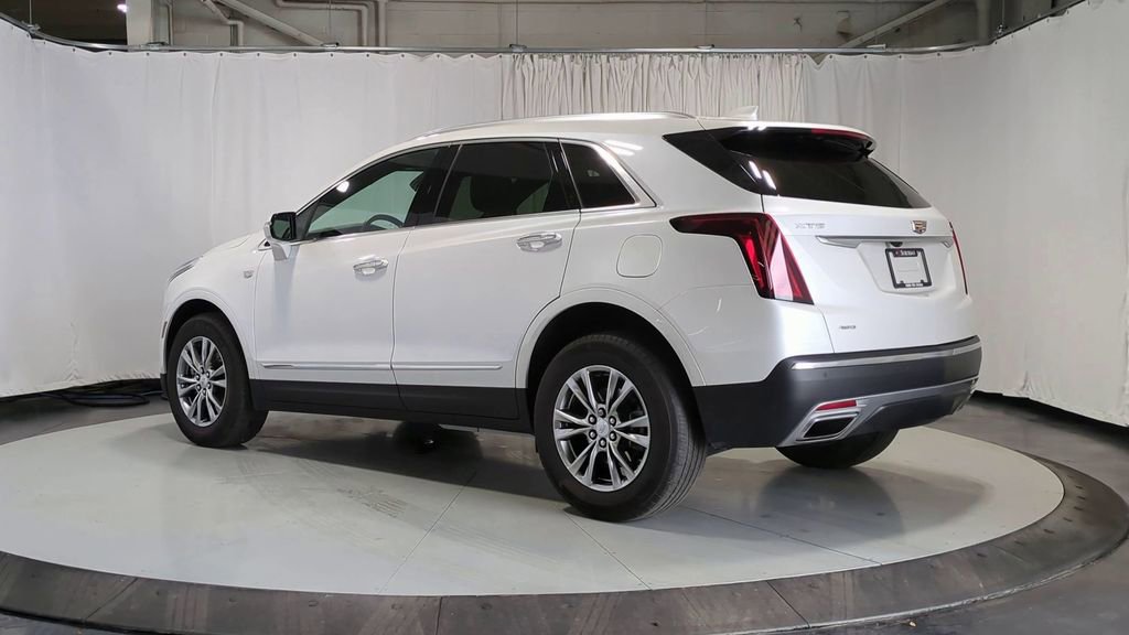 Thumbnail: 2023 Cadillac XT5 - 6