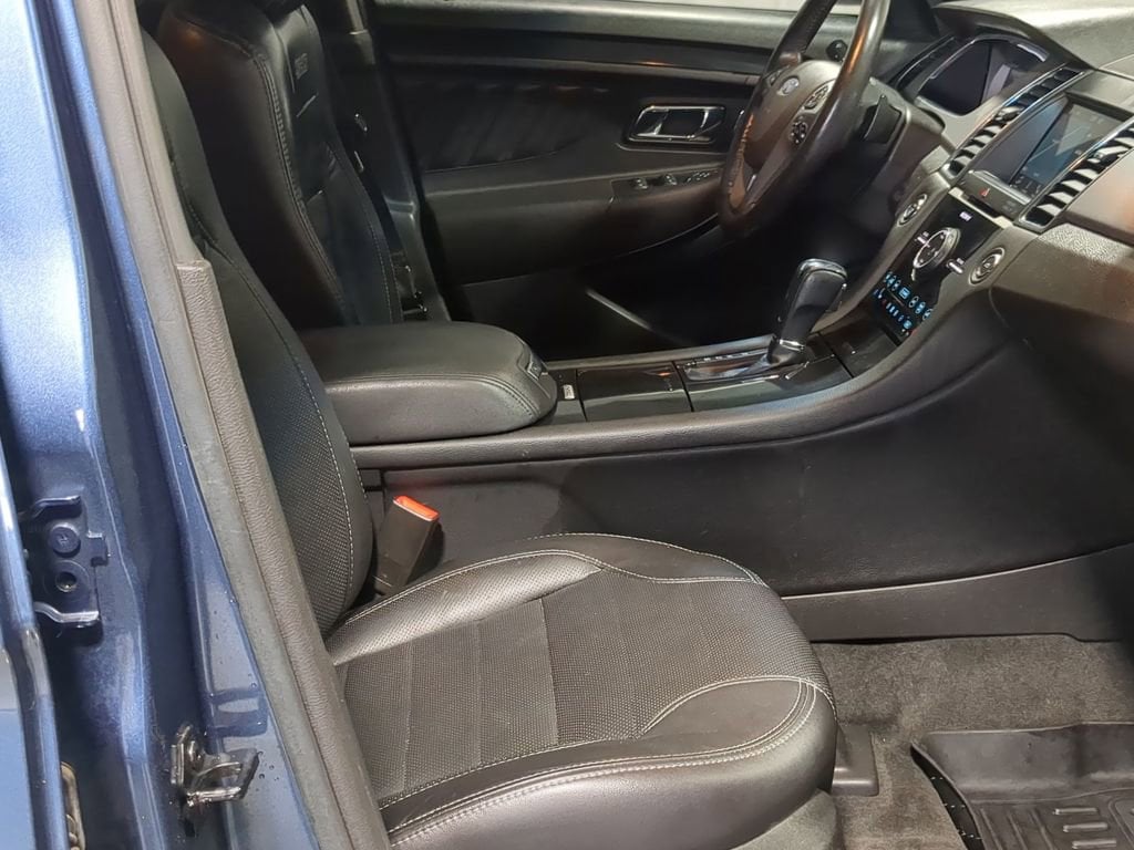 Thumbnail: 2018 Ford Taurus - 29