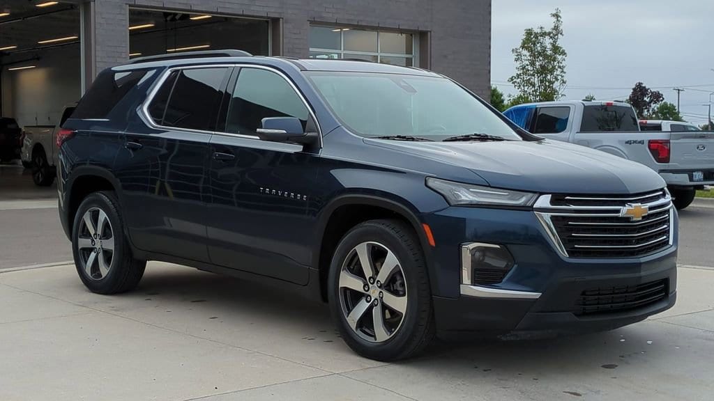 Thumbnail: 2022 Chevrolet Traverse - 9