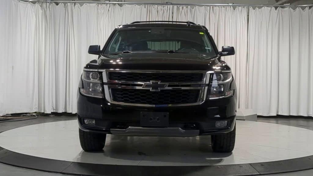 Thumbnail: 2018 Chevrolet Tahoe - 3