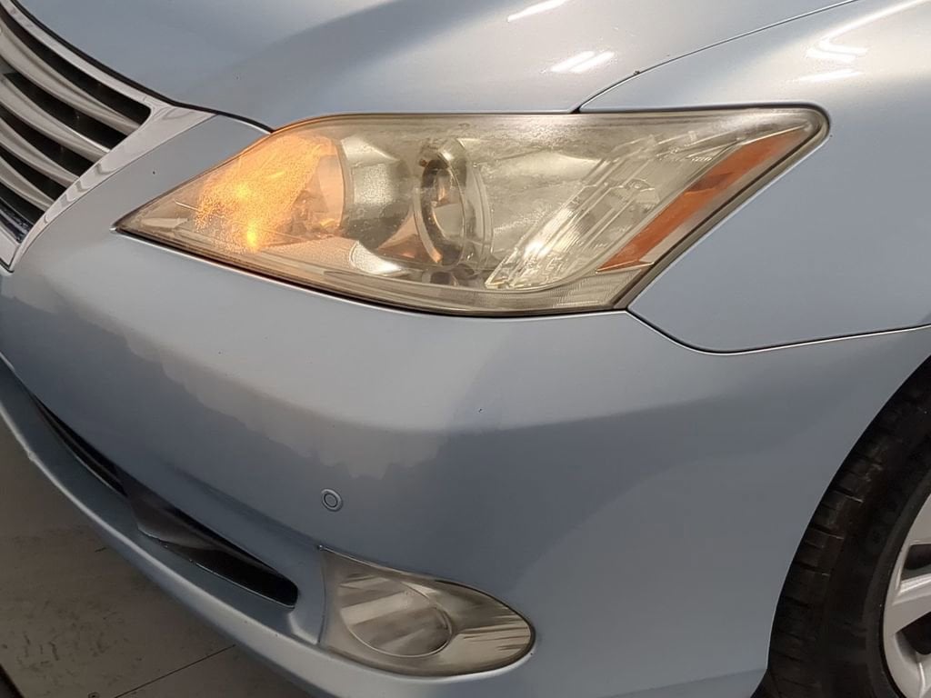 Thumbnail: 2011 Lexus ES - 14