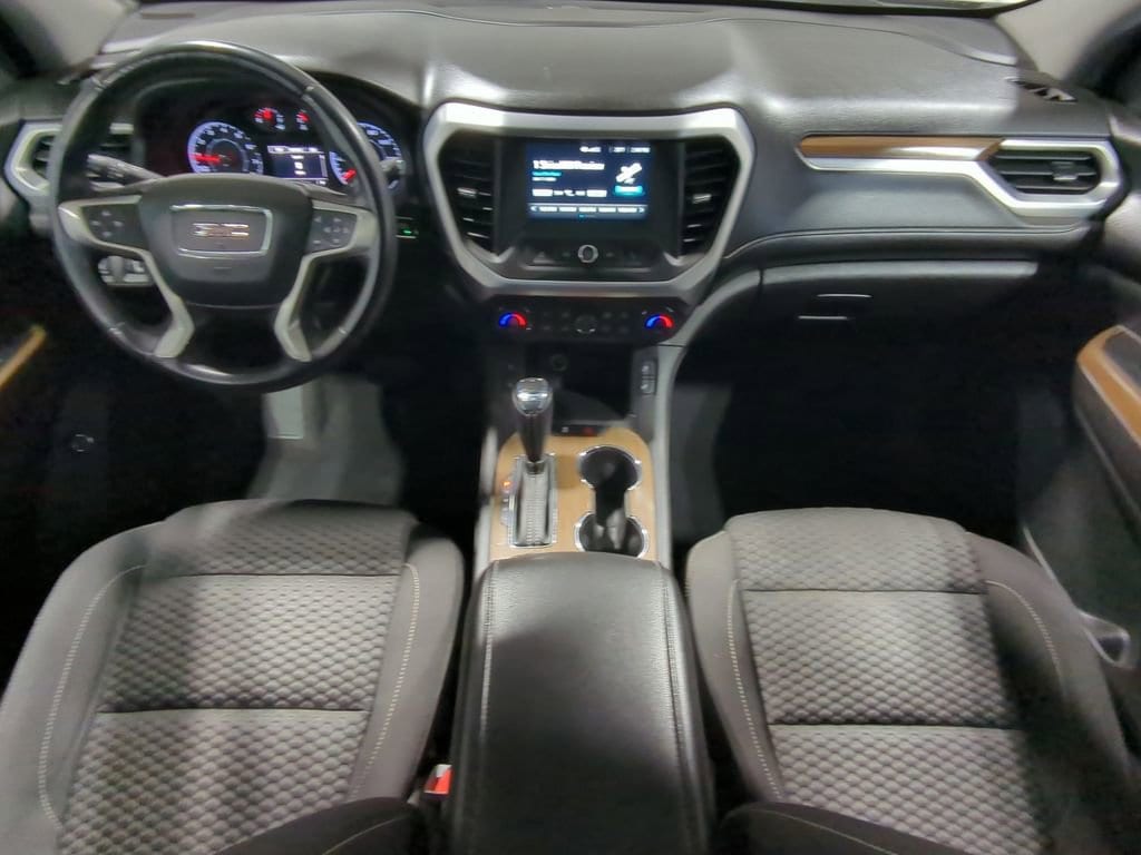 Thumbnail: 2017 GMC Acadia - 18